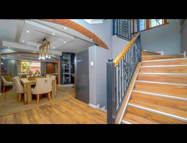 3 BEDROOM TOWNHOUSE FOR SALE IN MORNINGSIDE